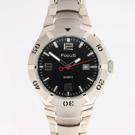 Teräsrannekello, Focus, quartz, rungon Ø 43mm, lasissa pieni naarmu, rannekkeen pituus 180mm, 