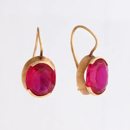 Kivikorvakorut, korkeus 19mm, 585br,  Paino: 2,4 g