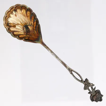 Sokerilusikka, kaiverrettu, Ruusu, pituus 127mm, 813, Paino: 12,1 g