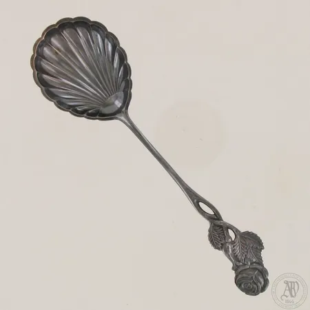 Sokerilusikka, Ruusu, kaiverrettu, pituus 134mm, 813,  Paino: 16,6 g
