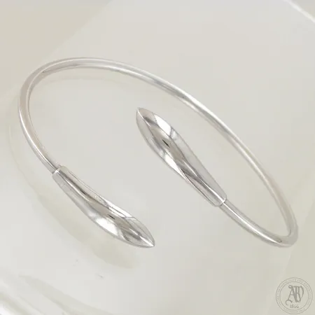 Rannekoru, Vanilija, Lumoava Koru, hieman vääntynyt, Ø n. 62mm, 925,  Paino: 16,5 g