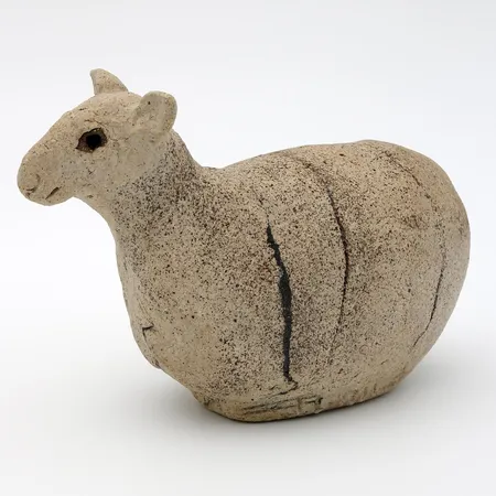 Figuriini, keramiikkaa, signeeraus H.Allert (Henrik Allert) mitat 130x190mm.