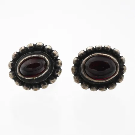 Kivikorvakorut, korkeus 11mm, 925br,  Paino: 2,9 g