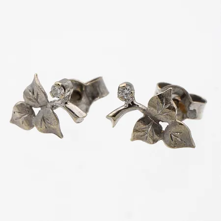 Timanttikorvakorut 2xn.0.005ct, korkeus 11mm, 750 valkokultaa, Paino: 0,9 g
