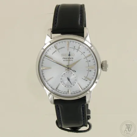 Teräsrannekello Seiko Presage Automatic, Power Reserve, 4R57-00E0, nahkarannekkeella, lasissa käytön jälkiä, taulun Ø 40mm