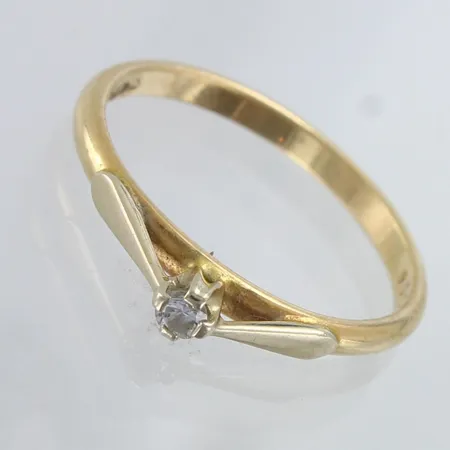 Timanttisormus 1xn.0.05ct, kaiverrettu, koko 17¼,  750,  Paino: 2,1 g