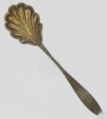 Lusikka, kaiverrettu, pituus 155mm, 813,  Paino: 18,7 g