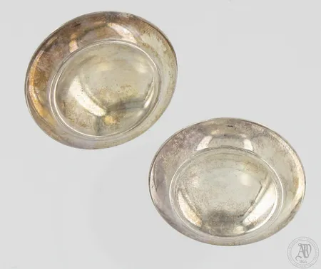 Kaksi juustonappia, Ø 33mm, 830,  Paino: 8,8 g