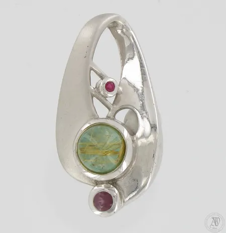 Kiviriipus, korkeus 52mm, 925br,  Paino: 22,8 g