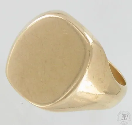 Kantasormus, koko 19¼, rungon leveys 4,4-16,9mm, käytön jälkiä, 585,  Paino: 15,3 g