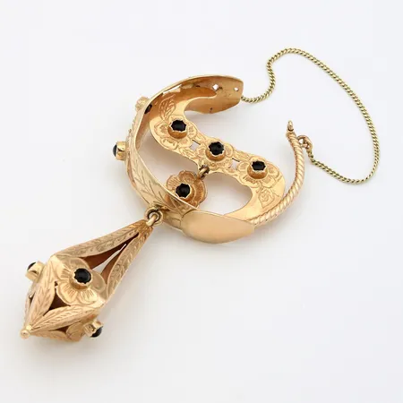 Kivikehäkorvakoru puntilla, korkeus 110mm, 585br,   Paino: 36 g