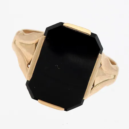 Kivisormus, koko 21¾, 585br,  Paino: 4,9 g