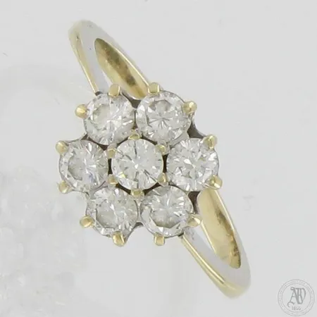 Timanttisormus 7xn.0.15ct, yhdessä timantissa lohkeama, koko 17¾, 750, rodinoitu,  Paino: 2,8 g