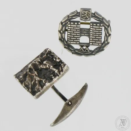 Rintaneula ja kalvosinnappi 830-925,  Paino: 7,6 g
