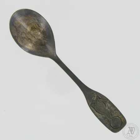 Kummilusikka, kaiverrettu, pituus 139mm, 813,  Paino: 29,7 g