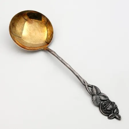 Tarjoilulusikka, kaiverrettu, Musla, pituus 178mm, 813, Paino: 28,9 g
