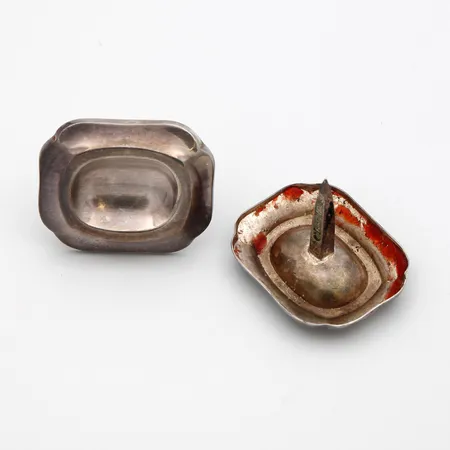 Kaksi juustonappia, mitat 23x29mm, 813,  Paino: 9,3 g