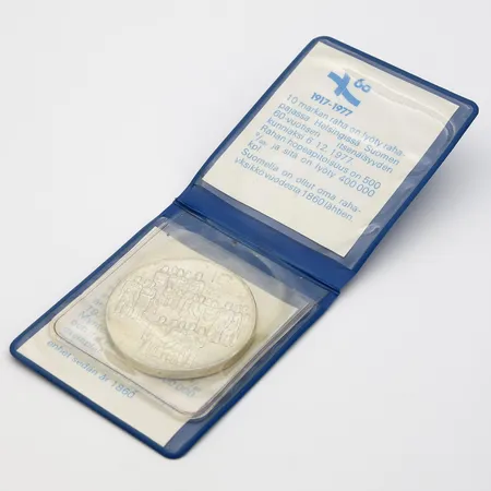 Juhlaraha, Itsenäinen Suomi 60 vuotta, nimellisarvo 10mk, 1917-1977, 500,  Paino: 21,7 g
