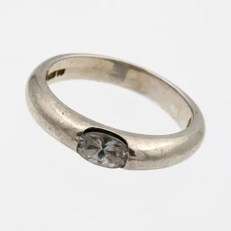 Kivisormus, koko 17½, 925br,  Paino: 3,8 g