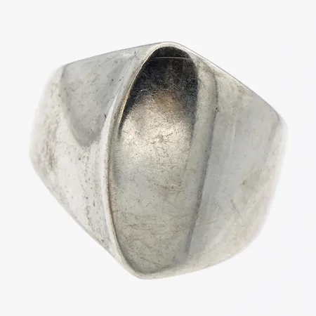 Sormus, koko 20½, 925,  Paino: 13,2 g
