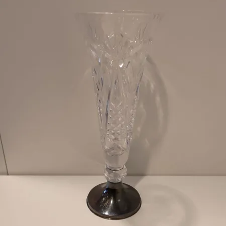 Kristallimaljakko hopereunuksella, kaiverrettu, korkeus 29.5cm, 830br,  Paino: 1108,1 g