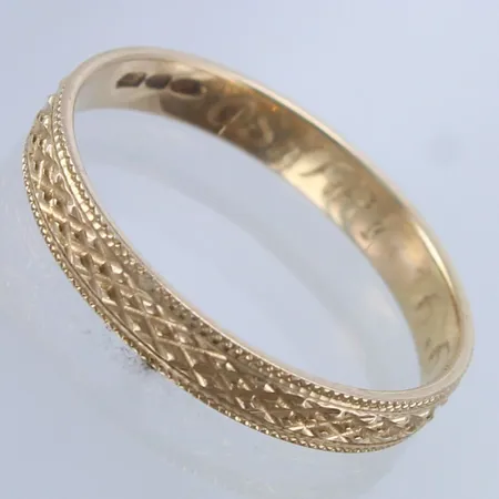 Kuvioitu sormus, kaiverrettu, koko 17½, 585,   Paino: 1,7 g