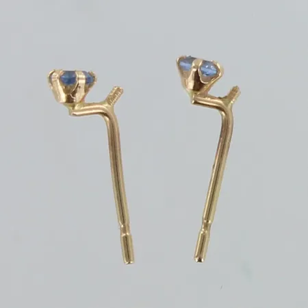Kivikorvakorut ilman taustoja, korkeus 3mm, 585br ,  Paino: 0,2 g