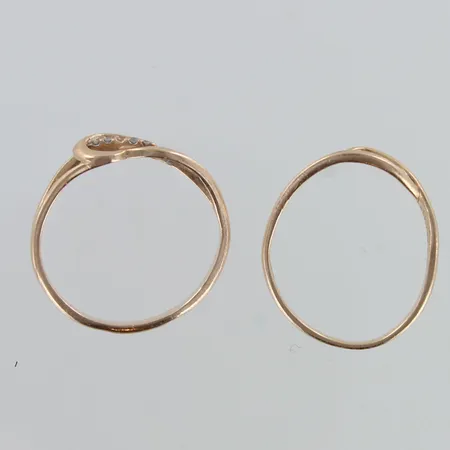 Kaksi viallista kivisormusta, 585br,  Paino: 2,8 g