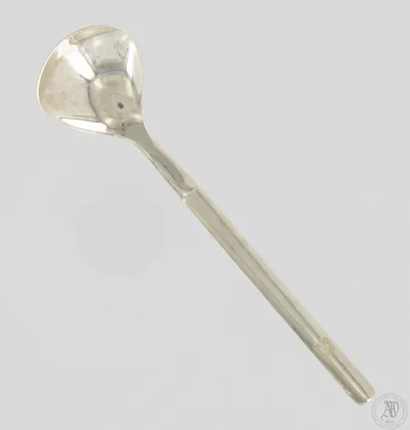 Lusikka, kaiverrettu, pituus 136mm, 830,  Paino: 17,8 g
