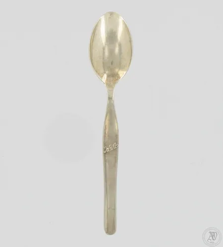 Yksi lusikka, Wirkkala, kaiverrettu ja käytön jälkiä, pituus 122mm, 916,  Paino: 13,1 g