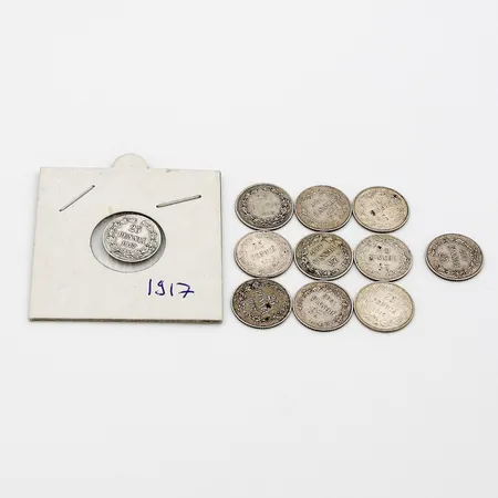 11 hopearahaa, 25 penniä, vuosilta 1898-1917, yht. nimellisarvo 2,75 markkaa, 750 hopea, Paino: 13,9 g