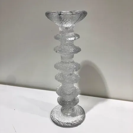 Kynttilänjalka Iittala, Festivo, design Timo Sarpaneva, korkeus 240mm, signeeraus TS, pohjassa iskeymiä