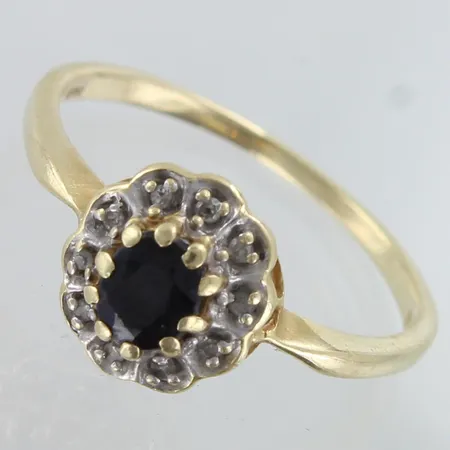 Viallinen kivisormus timanteilla 10xn.0.005ct, 585br,  Paino: 2,7 g