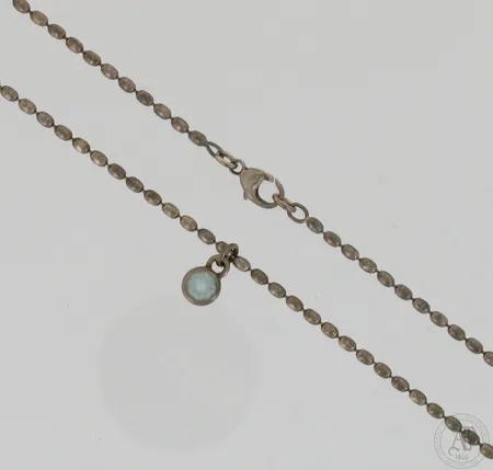 Topaasikaulakoru, Kalevala Koru, Lähde, ketjun pituus 43cm, riipuksen korkeus 13mm, 925br Paino: 8,7 g