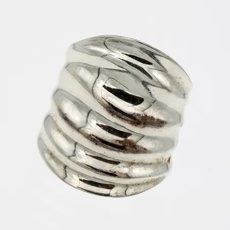 Sormus, koko 18¼, 925,  Paino: 11,3 g