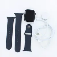 Älykello Apple Watch 8, MNP13KS/A, A2771, ranneke, lautaus piuha, pientä käytön jälkeä,  ostopäivä 10.10.2022 Paino: 0 g