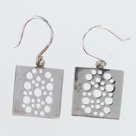 Korvakorut, Pitsi, design Liisa Vitali, korkeus 30mm, 925,  Paino: 2 g