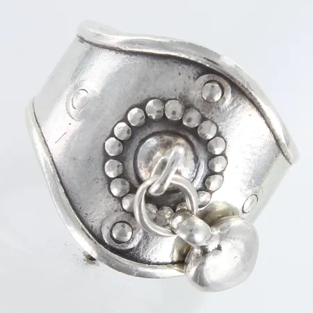 Sydänsormus, Kalevala Koru, koko 17, 925,   Paino: 8,3 g