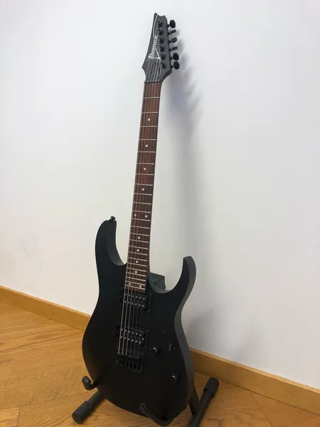 Sähkökitara Ibanez RGRT421, 220416193, Made in Indonesia, pehmeä kantolaukku.