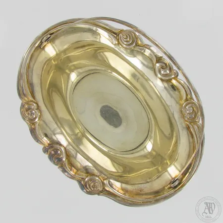 Tarjoilukori kantokahvalla, korkeus 50mm, 830,  Paino: 129,5 g