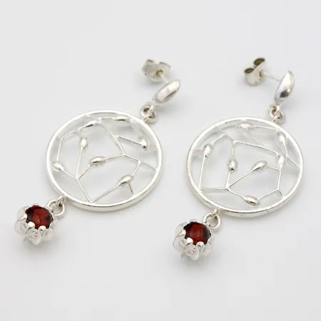 Granaattikorvakorut, Kalevala Koru, Carmen, korkeus 58mm, 925br,  Paino: 13 g