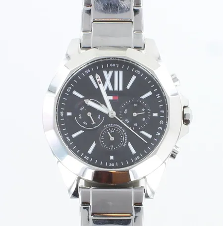 Teräsrannekello Tommy Hilfiger, Chelsea 1781844,  quartz, taulun Ø 40mm, rannekkeen pituus 18cm, rennekkeessa käytön jälkiä