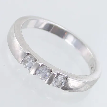 Kivisormus, koko 17¼, 925br,  Paino: 2,9 g