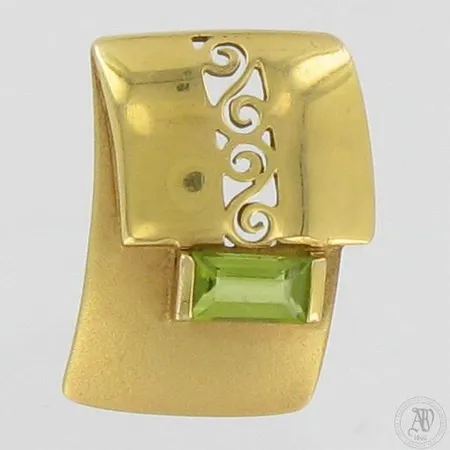 Kiviriipus, korkeus 20mm, leveys 15mm, 585br,  Paino: 3,8 g