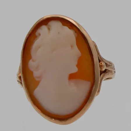 Cameesormus, koko 16¾, camee kulunut, 585br,  Paino: 4,1 g