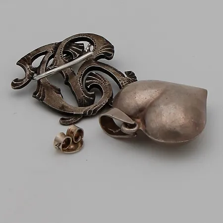 Viallisia koruja, 830-925,  Paino: 4 g