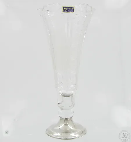 Kristallimaljakko hopeajalalla, korkeus 260mm, 925br,  Paino: 894,2 g