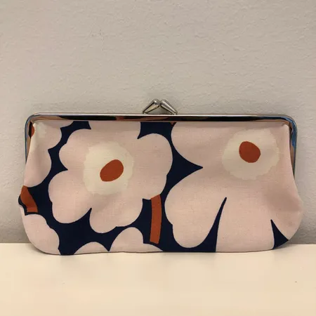 Silmälasikukkaro mini, Marimekko, Unikko