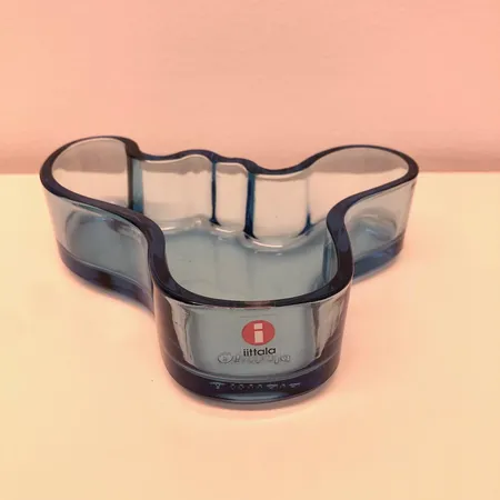 Aalto-maljakko Iittala, design Alvar Aalto, mitat 35x135mm, sininen