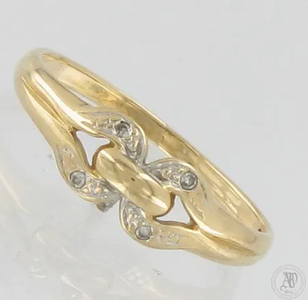 Timanttisormus 4xn.0.005ct, koko 16¾, 585,  Paino: 1,3 g